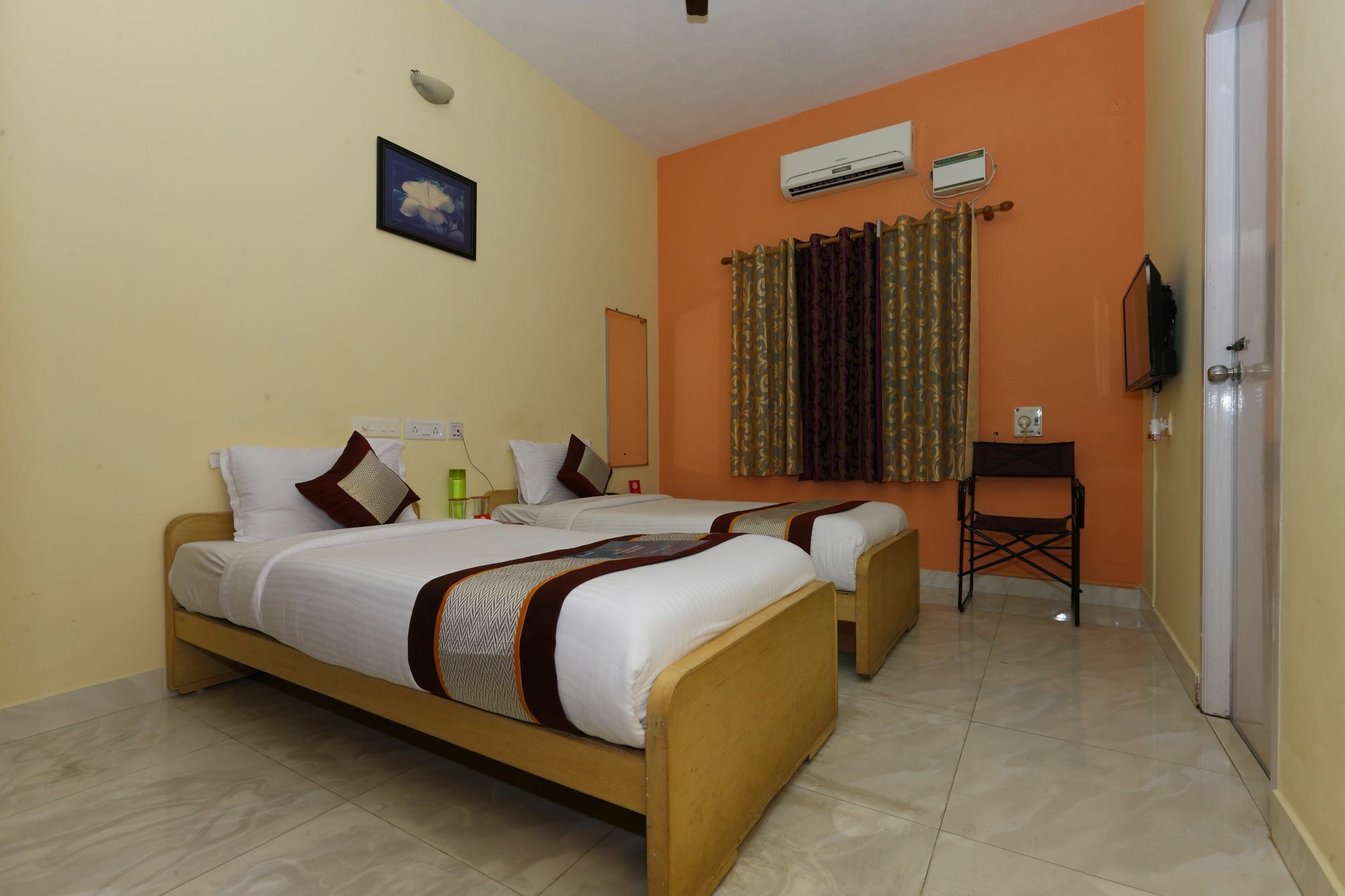 Hotel O Infosys Thoraipakkam Ченай Екстериор снимка